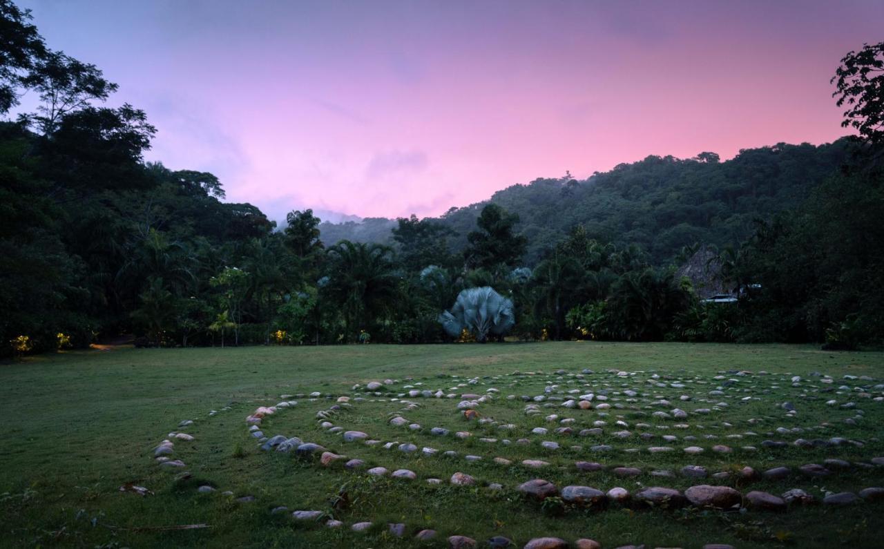 One Santuario Hotel Y Reserva Natural Palomino Exterior photo